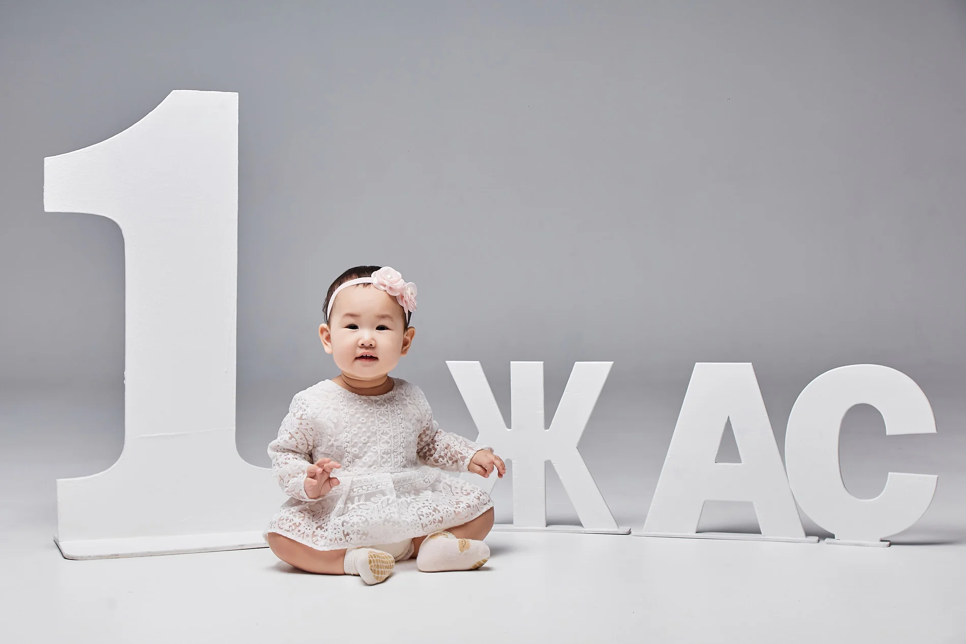 Фотосессия 1 годик в студии Fotoidea