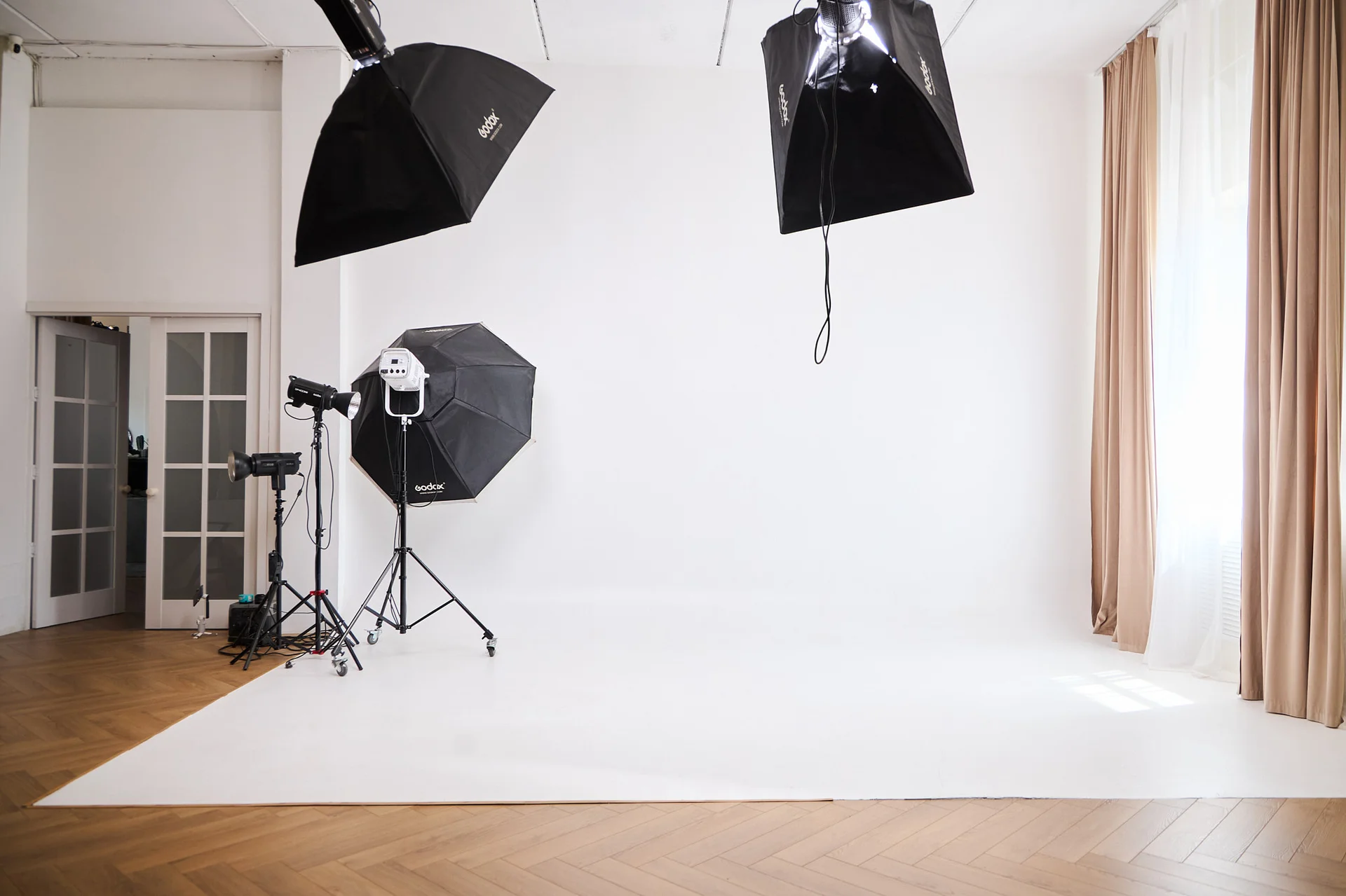 Малый зал фотостудии Fotoidea