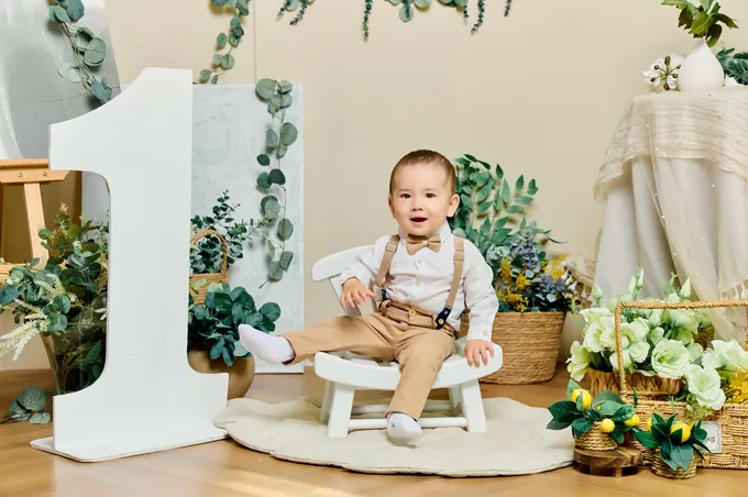 Фотосессия 1 годик в студии Fotoidea